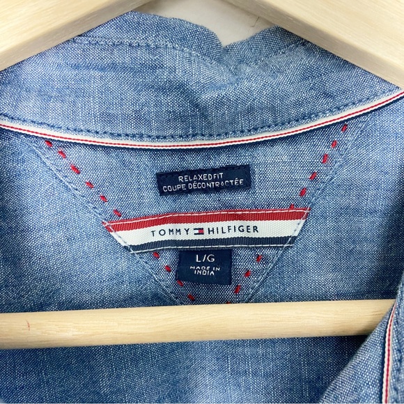 Tommy Hilfiger Floral Embroidered Denim Button Down Shirt - Picture 5 of 7